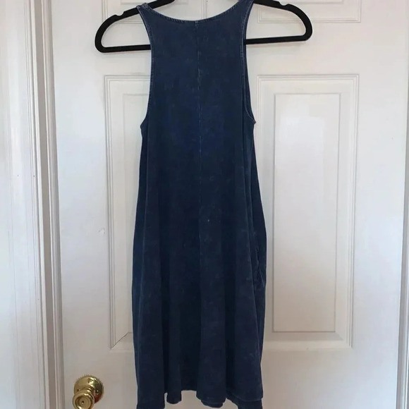 Lulu’s Acid Wash Swing Dress Size XS - Picture 2 of 4